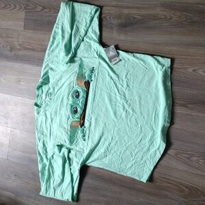 Disney Parks Manadolorian Spirit Jersey NWT Mint Green Baby Yoda Tee SZ Small